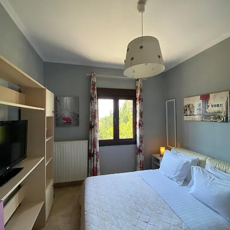 Spitiayia Villa *